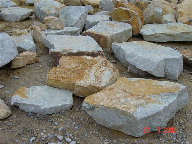 Trittplatten Höhe ca. 15-30 cm, Granit
